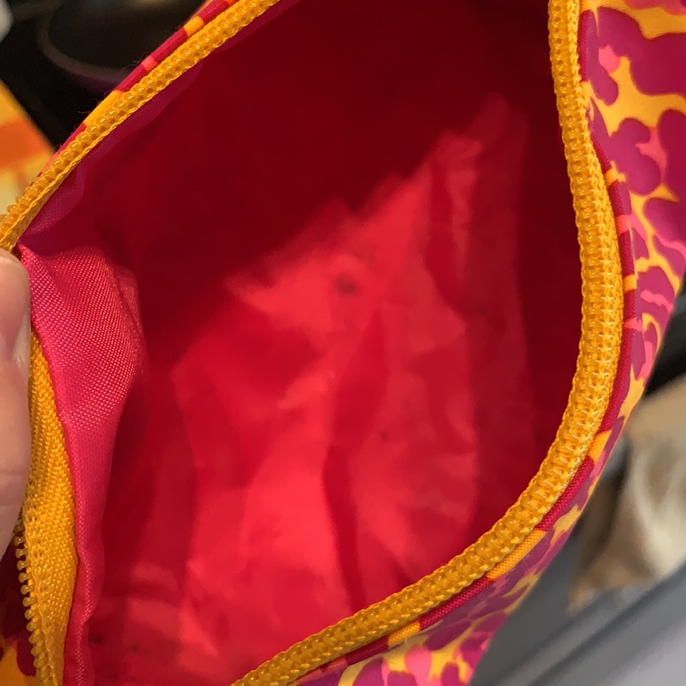 Betsey Johnson makeup bag - Picture 4 of 4